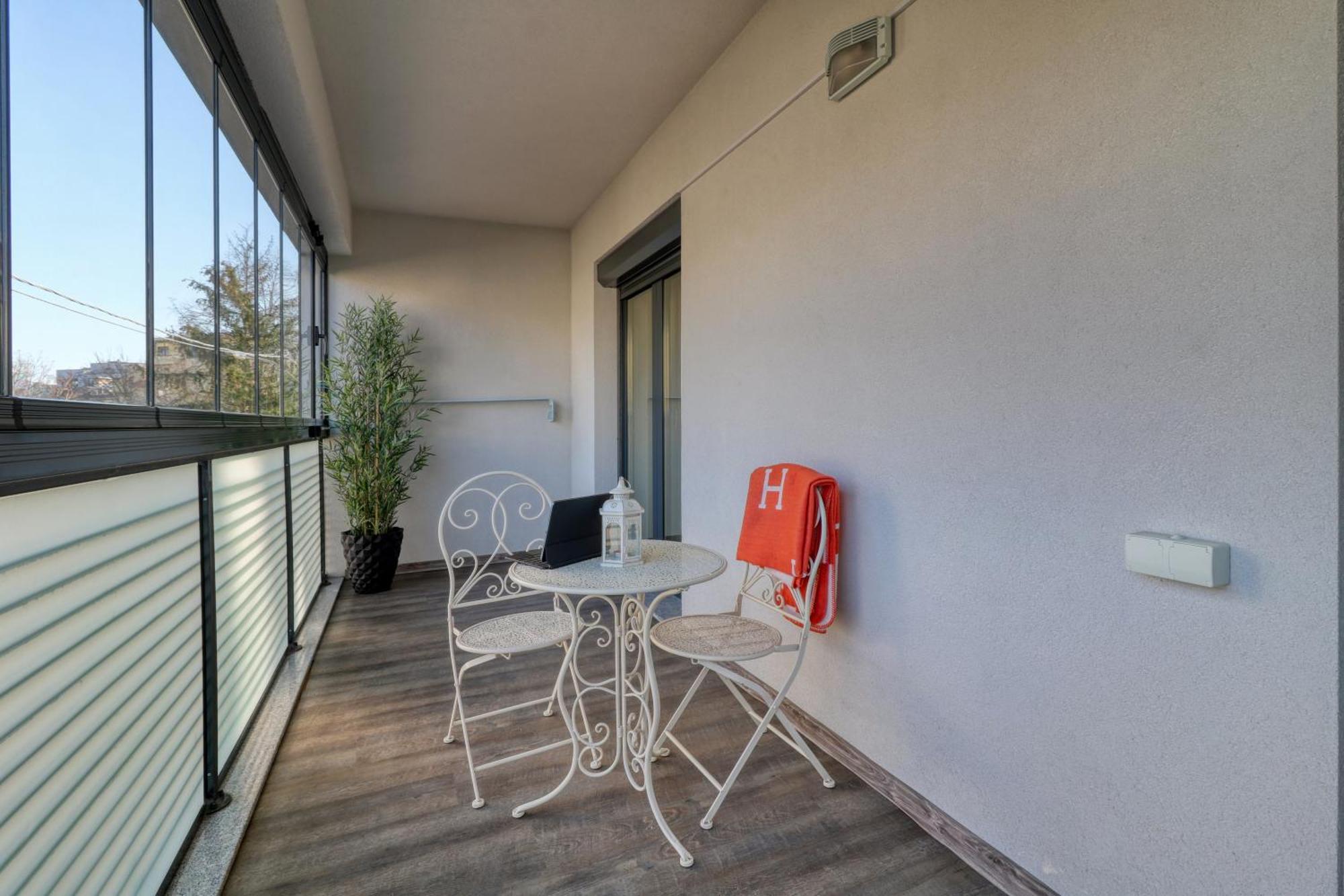 Herastrau Luxury Studios بوخارست المظهر الخارجي الصورة